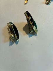 Unsigned Vintage Lisner Style 3 Piece Parure, Two-Tone Teal Thermoset Tulip Leaf