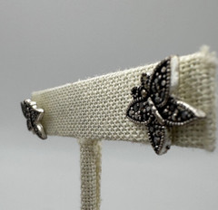 Vintage Marcasite Butterfly Small Stud Earrings Silver Tone Pierced Unbranded