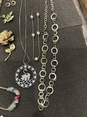 Vintage Estate Costume Jewelry Lot! Brooches and more!