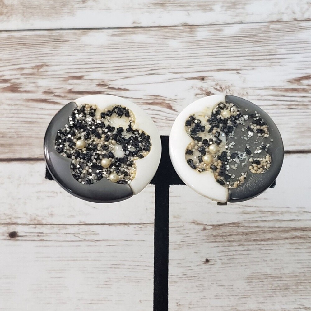 Vintage Clip On Earrings Black & Cream with Inset Design