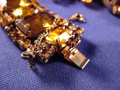 Vintage Burnished Amber Brown & Gold Necklace Bracelet Earrings