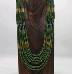 Green Yellow Beaded long Necklace Gold tone Layered 18 Row Scalloped Vtg 32 in