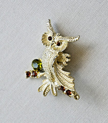 Vintage Owl Brooch Textured Gold Tone Bird Pin with Rhinestone Crystal Glass