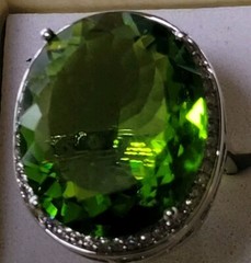 Lab Created Oval Peridot Colour Sterling Silver Cubic Zirconia Halo Ring Sz 8