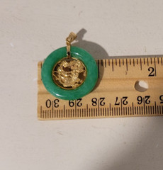 Vintage Chinese 14K Gold Apple Jade Dragon Circle Pendant 4.5 Grams