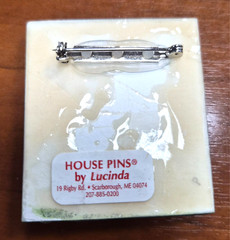 Vintage Pins By Lucinda Glittery Christmas Holiday Night House Scene Pin Brooch