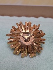 Vintage Unbranded Gold Toned Bow Round Brooche *SEE PICS