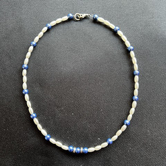Vintage style blue &white faux pearl beaded choker necklace 16″ silvertone clasp