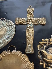 7 Vintage Brass Pendants Cross Angels Bird Rabbit Wreath Art Noueva Victorian