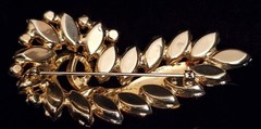 VTG Rhinestone Swirl Brooch Prong And Earing Set Ruby Red Marquise & Red AB NICE
