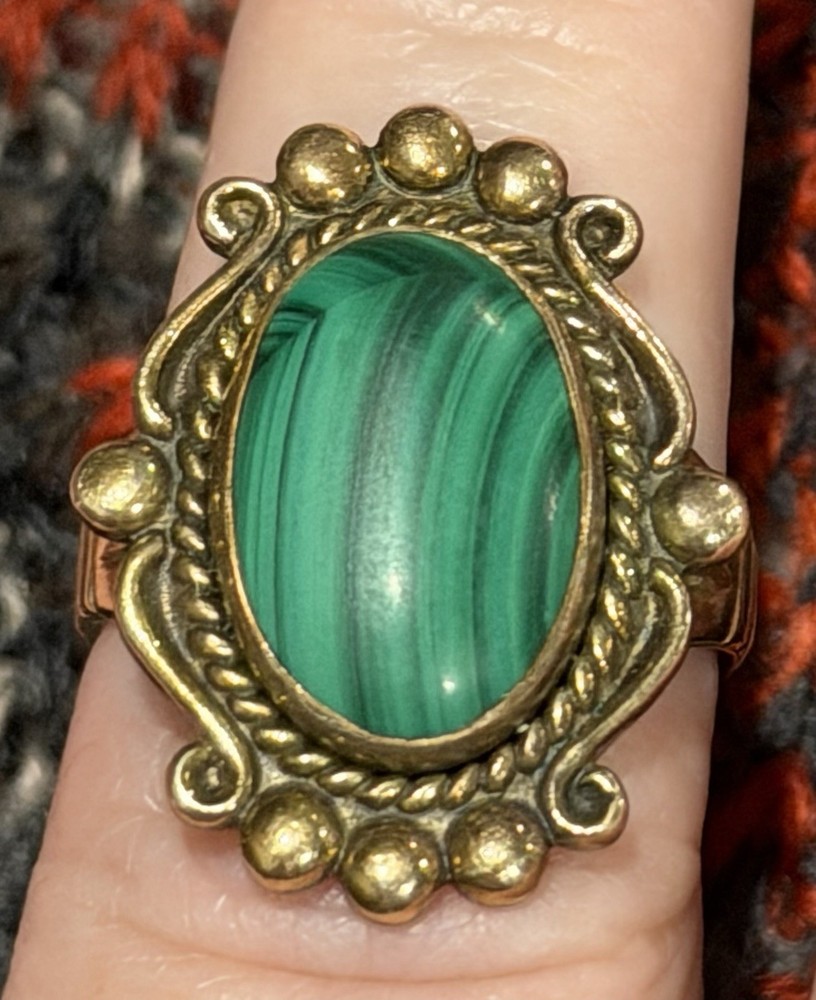 Absolutely Beautiful Vintage Malachite 12k GP Gold Ring Unique Pattern