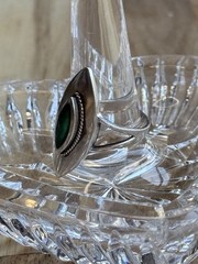 925 Sterling Silver Vintage Ring Marquise Shape Green Stone Sz 5.5