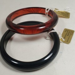 rare set of 5 CRYSTALLINE Bangles. Limited promotional colorful bracelets