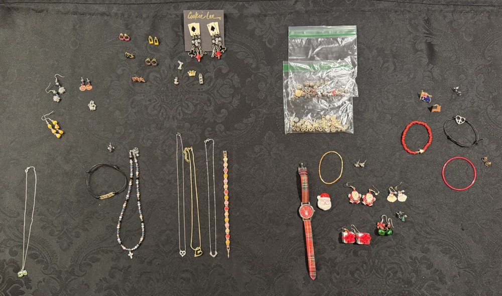 38 Piece Lot of Holiday/Fun Vintage to Modern Jewelry (Cookie Lee, .925)