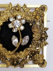 Antique Gold Tone Repousse Rhinestone Flower & Black Felt Pin Brooch AUSTRIA