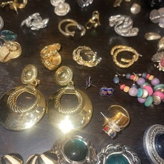 Vintage Goldtone Jewlery Drop Dangle Some Signed Monet & More 118 Pair & 22 …