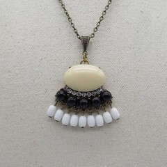 Ivory Color Cabochon Pendant Necklace Boho Cute Everyday Wear 18″