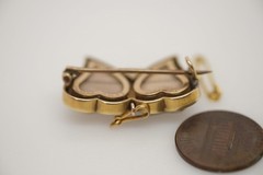 ANTIQUE VICTORIAN ENGLISH 15K GOLD PEARL JOINED WITCH’S HEARTS LOCKET BROOCH
