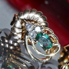 14k y/gold earrings 0.45ct natural, treated emerald natural diamond stud 2.72gr