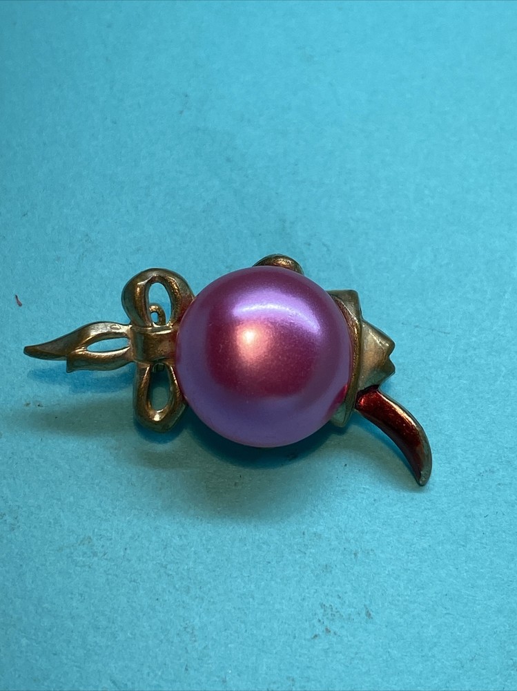 Vintage 1949 Jewelry Pin Button Pink Pearl Uncas Mfg Co Cope 1949 Pat Pend.
