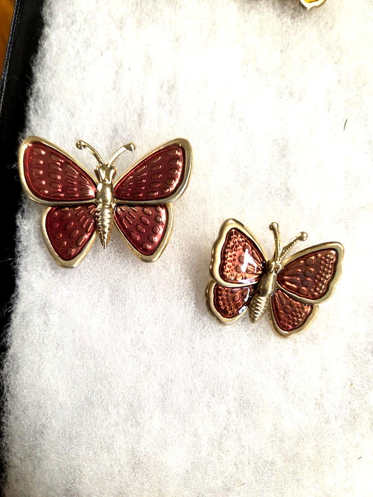 Vtg gold tone burgandy epoxy Butterfly Pin Combo