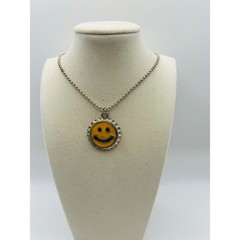 Vintage Y2K Smiley Face Bottle Cap Necklace – Made in Korea – 90s Retro Pendant