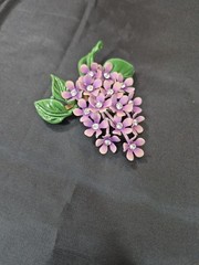 VTG ENAMEL GLASS PINK VIOLETS HYDRANGEA LILACS FLOWER BOUQUET CLUSTER BROOCH