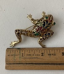 Vintage Frog Hollow Out Design. Gold-tone Filled With Colorful Gems Brooch