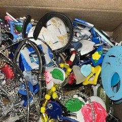 3lbs + Vintage/Modern Costume Jewelry Lots Mix Box Wearable Pieces