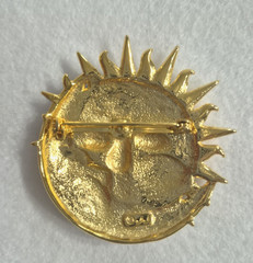 Vintage: Sun and Moon Kissing Gold Tone Brooch Signed JJ