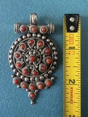 VINTAGE NAVAJO ZUNI ARTIST DONNA BESSELENTE .925 STERLING SILVER CORAL PENDANT