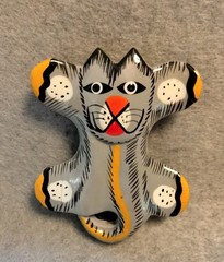 Handmade Wooden Whimsical Cat Brooch (169 – 2485)
