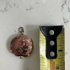VINTAGE CLOISONNE PENDANT ENAMEL BOTH SIDES DOMED RED PINK FLORAL GOLD-TONE