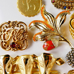 Vintage Pin Brooch Jewelry Lot 15 Piece Mixed Assorted Gold Tone All Pretty