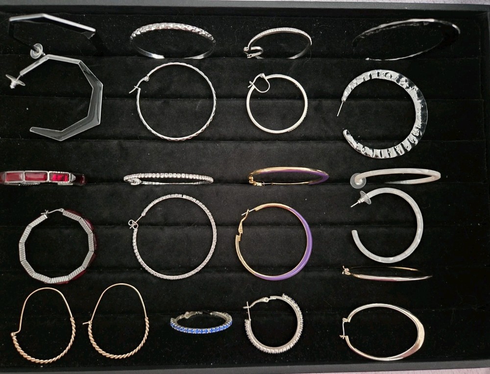Vintage To Now LARGE Earrings Lot Gold & Silver Tone HOOPS pierced NO JUNK 15
