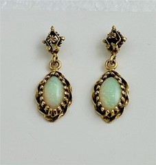 1960’s Natural Vintage Natural Oval Opal Cabochon 14K Gold Drop Dangle Earrings