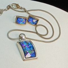 Vintage KC Kenneth Cole Blue Prism Pendant Necklace Earrings Set Silver Tone