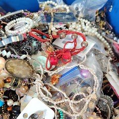 2Lb Vtg Mod Mix Costume Jewelry Craft Wearable Scrap Junk Lot Tangled Harvest