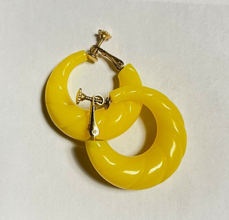 Vintage NAPIER Clip-On Screw Back Yellow Earrings Plastic Twisted Hoop