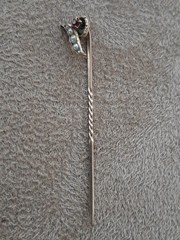 Victorian Antique Pea Pod Stick Pin 5 Seed Pearls of Graduated Size + Red Stone