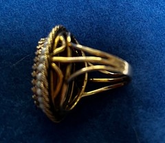 Vintage Mid Century Shell Cameo Ring Seed Pearl Halo 14 kt Gold Size 6