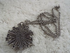 JUICY COUTURE Silvertone Rhinestone Snowflake Pendant Necklace (B26)