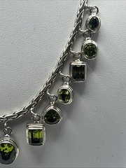VTG Sterling Silver Assorted Shape/Size Bezel Set Peridot Fringe Necklace