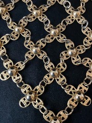 Vintage Flower Bib Necklace Ornate Adjustable Handkerchief Cascade Choker READ