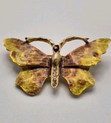 VINTAGE BROWN & YELLOW STAINED METAL CRYSTAL RHINESTONES BUTTERFLY BROOCH.