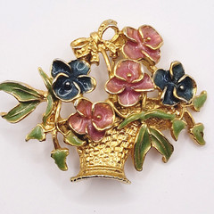 CLASSIC Pansy Flower Basket Gold Tone Pink Blue Green Enamel Vintage Brooch Pin
