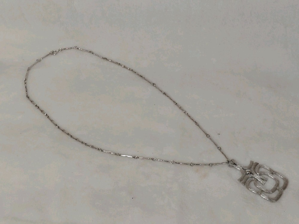 Vintage 1974 Avon Mayan Pendant Necklace Silver Tone Modernist Brutalist Hinged