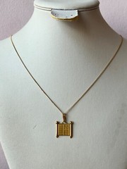 UNIQUE VINTAGE 14K TORAH 10 COMMANDMENTS MOSES PENDANT NECKLACE MADE IN ISRAEL