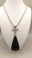 Vntg 1974 Avon Ebony Teardrop Pendant Necklace Silver Tone 24″ Chain Book Piece