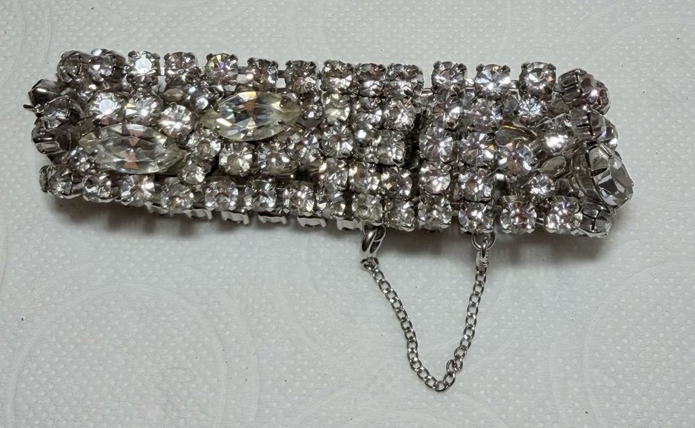 Vintage Weiss Signed Clear Rhinestone Bracelet Marquise Crystal Silver Tone